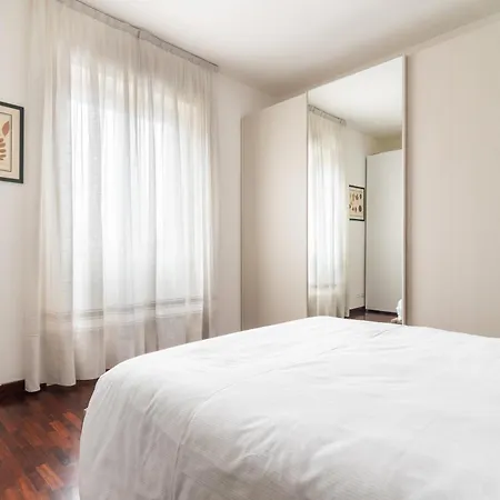 Wonderful Three-room Just Few Minutes Away From Mm Tricolore Apartment