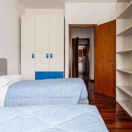 Wonderful Three-room Just Few Minutes Away From Mm Tricolore * Milan