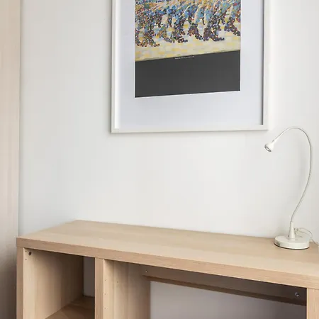 Apartamento Wonderful Three-room Just Few Minutes Away From Mm Tricolore *